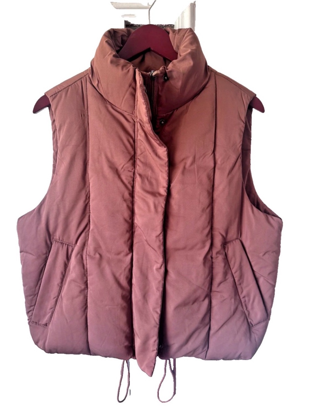 ReCreation by Thread & Supply Women’s Puffer Vest Medium Brown Full Zip